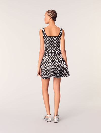 Mayalina Monochrome Muse
